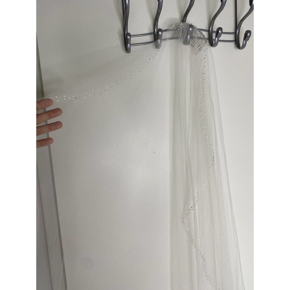 Erin Cole Design White Swarovski Crystal Wedding Veil 52 Inches Long main image 10